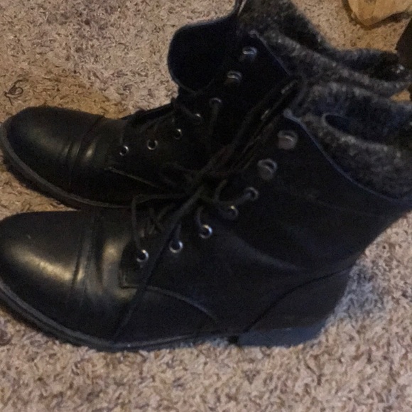 Combat boots - Picture 2 of 2